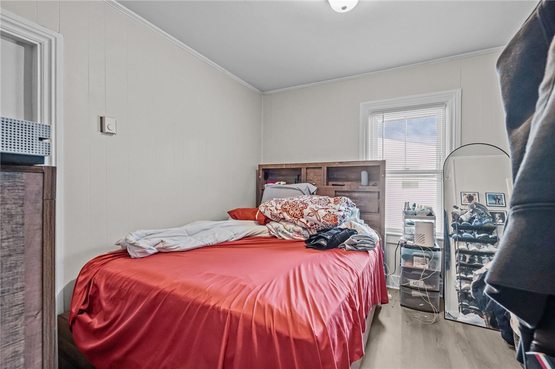 35 Laurel Street Pawtucket, RI 02860 - Photo 7 of 28