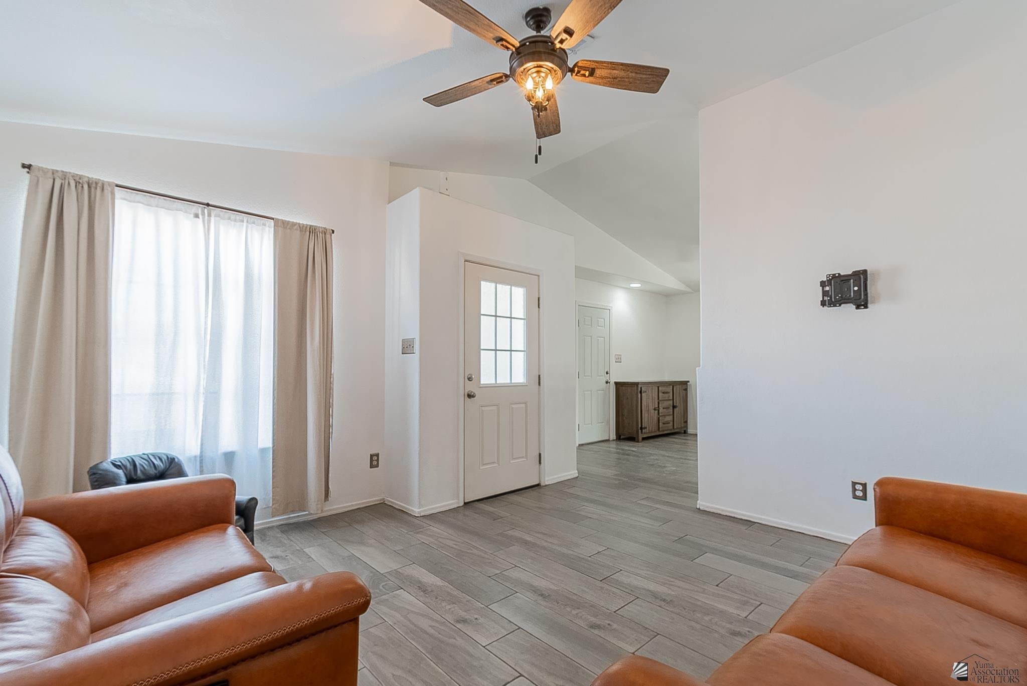 503 North Marshall Loop Road Somerton, AZ 85350 - Photo 4 of 29 Gallery Image 4