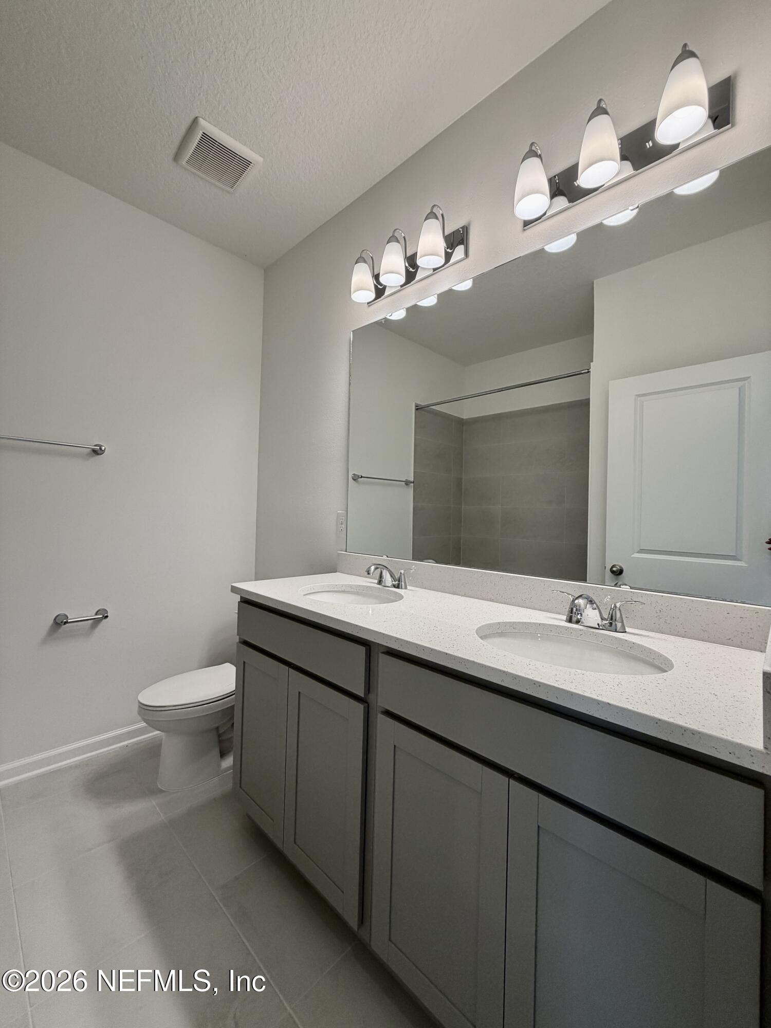 175 Silver Myrtle Court St. Augustine, FL 32092 - Photo 15 of 23 Upstairs Bathroom