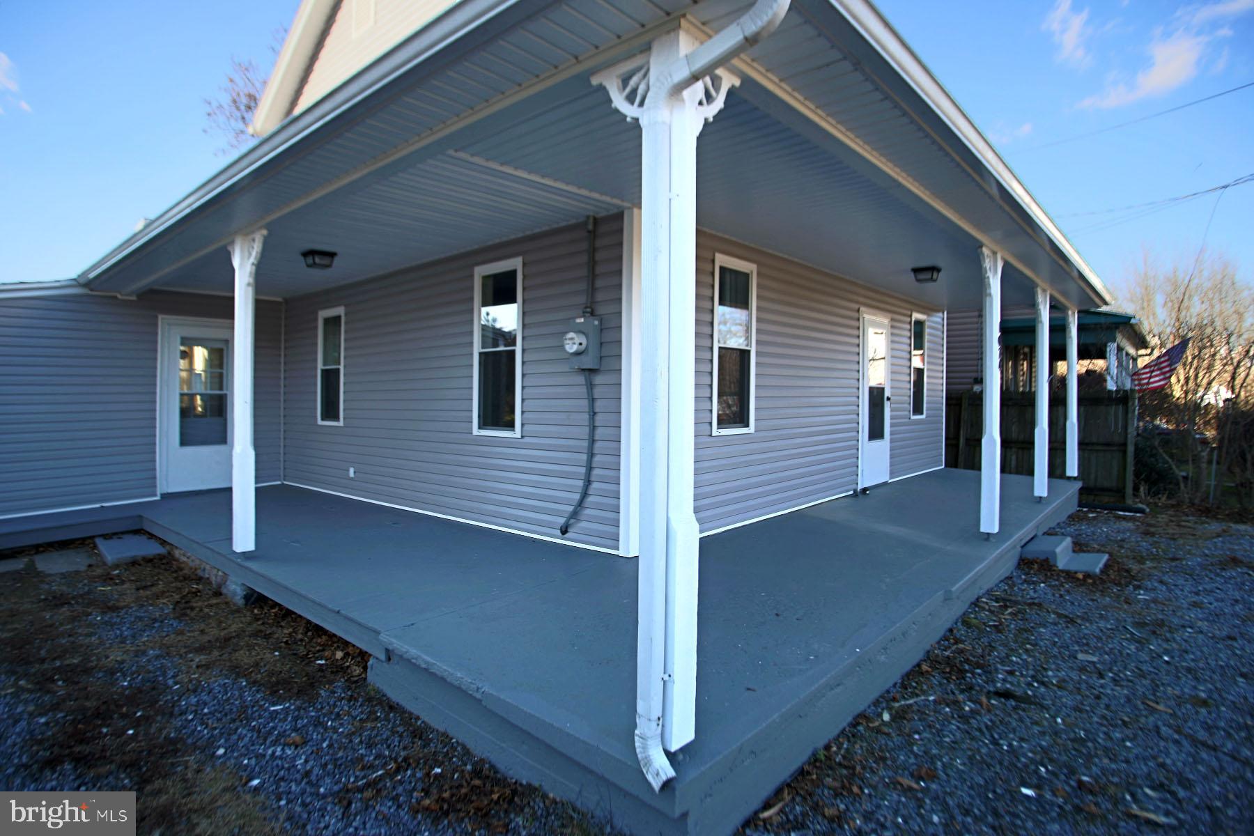 1074 Bellaire Road Elizabethtown, PA 17022 - Photo 3 of 33 Gallery Image 3