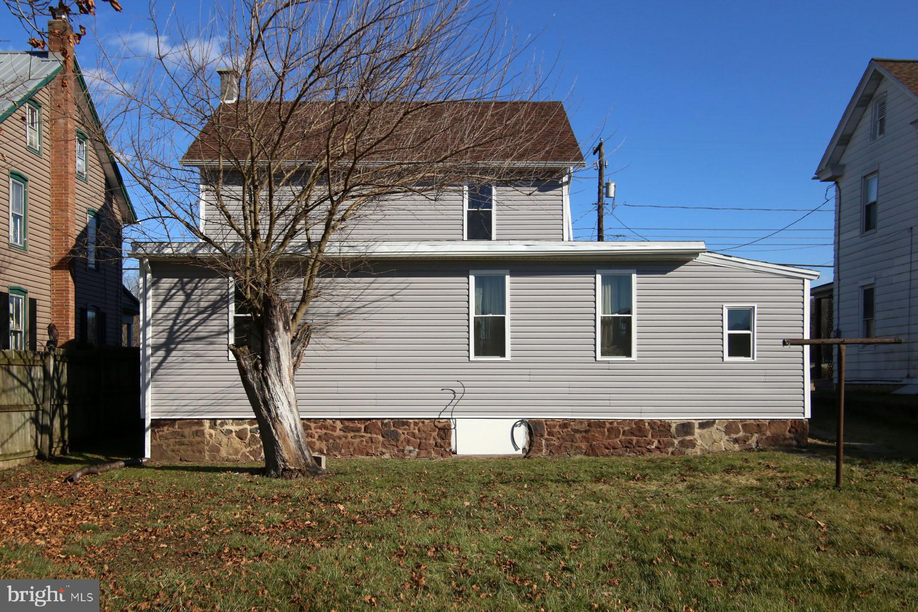 1074 Bellaire Road Elizabethtown, PA 17022 - Photo 5 of 33 Gallery Image 5