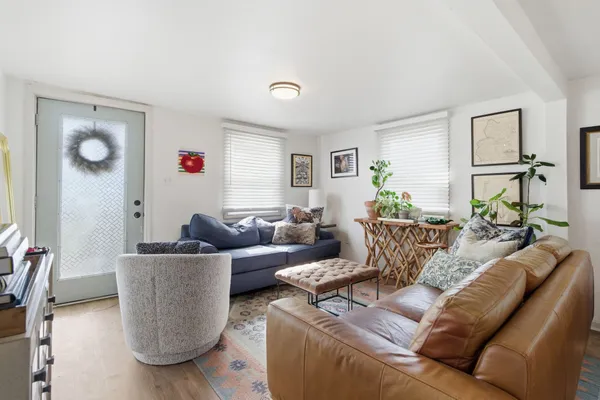 $1,800 | 2100 Jones Avenue, Nashville, TN 37207