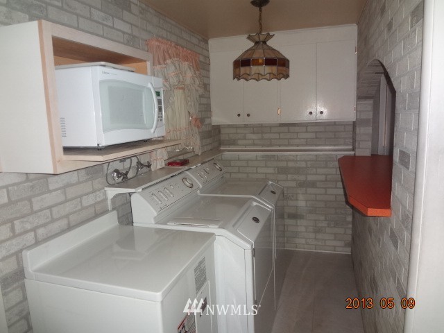 14828 Southeast 113th Street Renton, WA 98059 - Photo 4 of 15