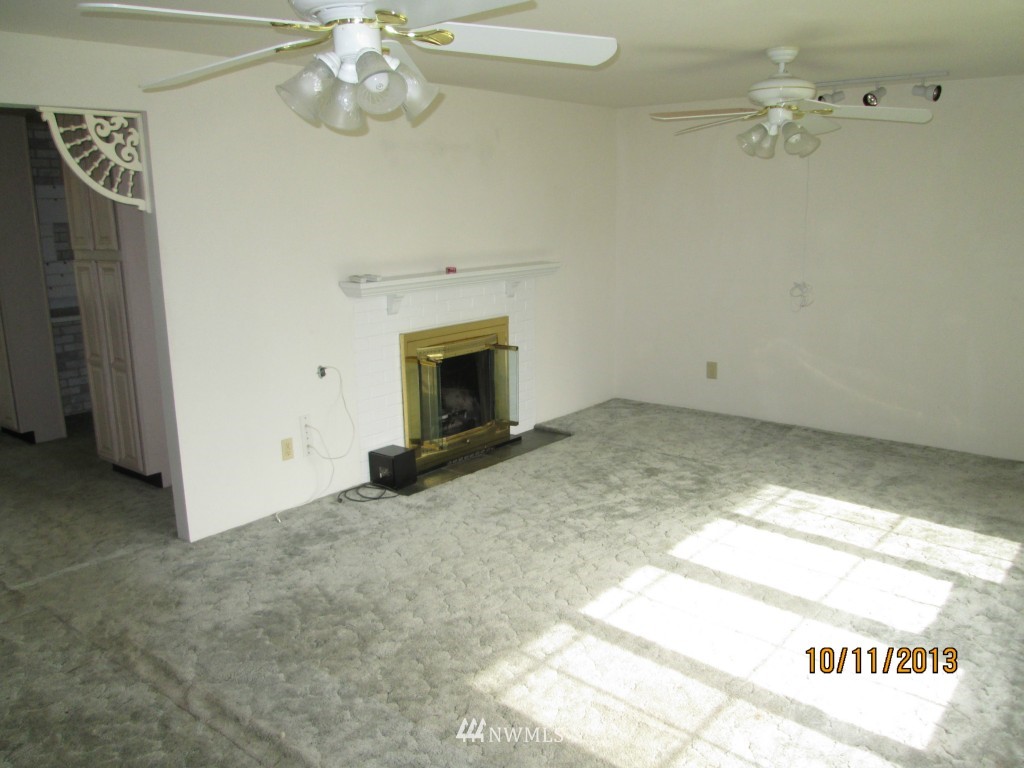 14828 Southeast 113th Street Renton, WA 98059 - Photo 6 of 15