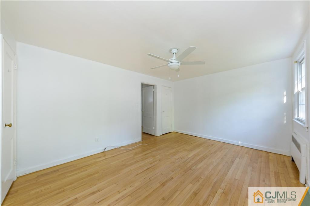 445 Morris Avenue, Unit D5 Springfield, NJ 07081 - Photo 17 of 21 a view of an empty room
