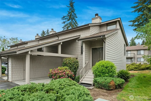 $575,000 | 14727 Northeast 35th Street, Bellevue, WA 98007
