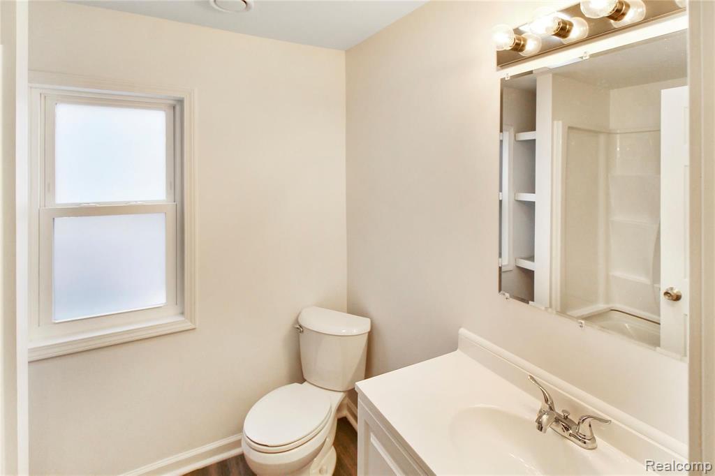 11116 Inkster Road Romulus, MI 48174 - Photo 7 of 14