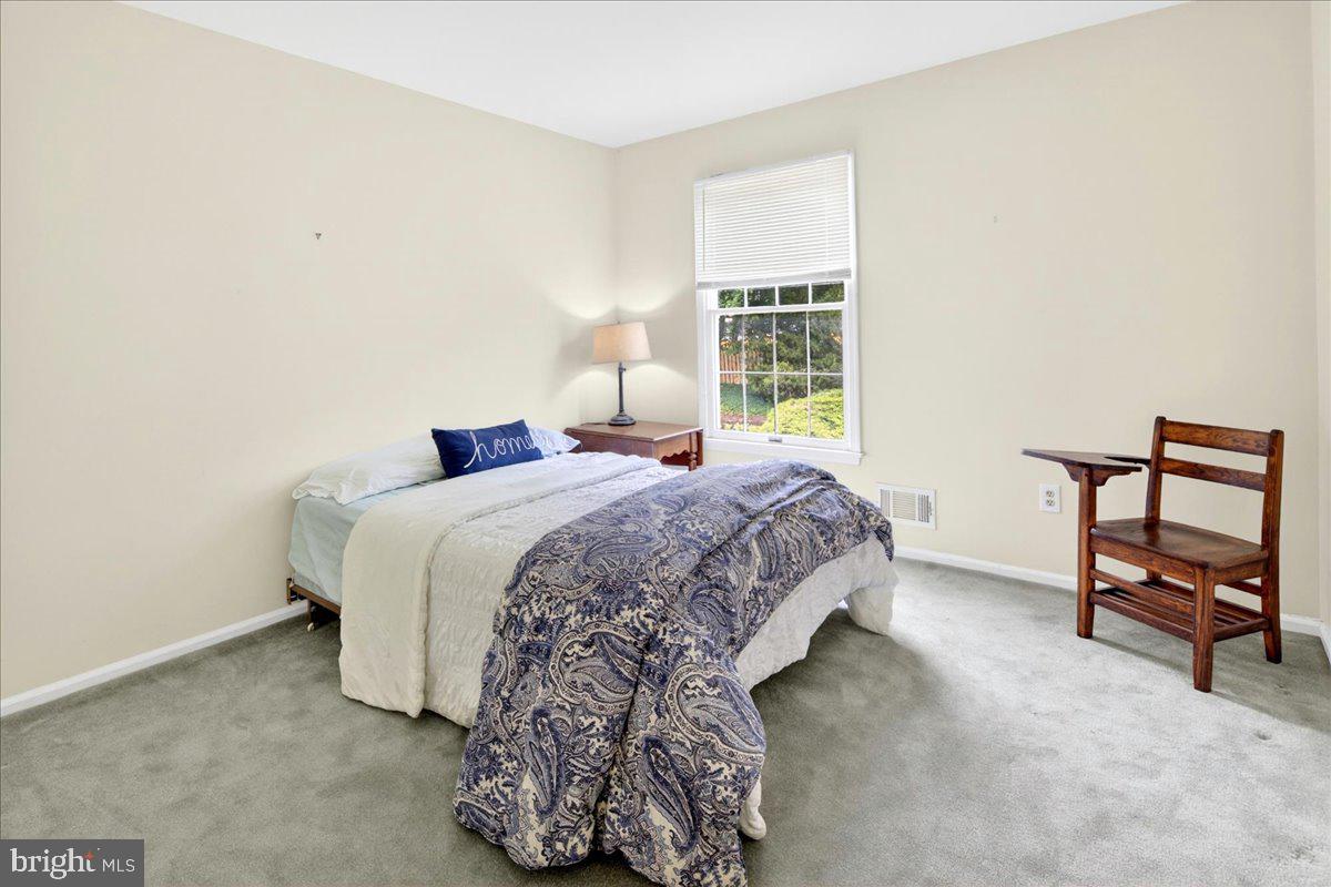 28 Baldwin Street Pennington, NJ 08534 - Photo 37 of 50