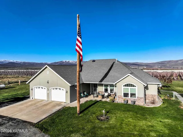 $850,000 | 1799 North Cottonwood Road, Yakima, WA 98908