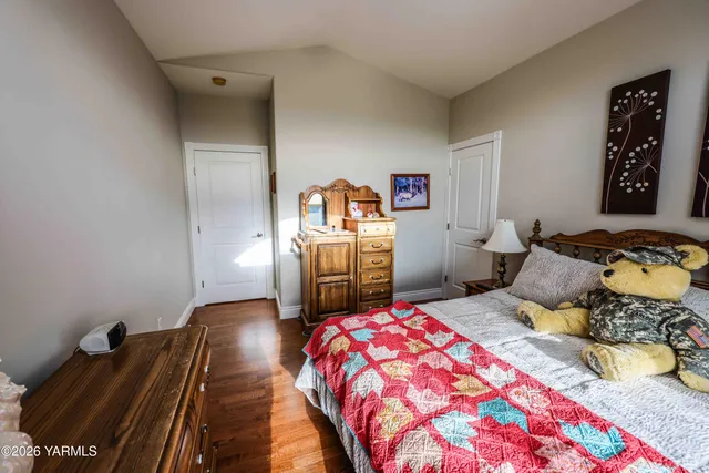 $850,000 | 1799 North Cottonwood Road, Yakima, WA 98908