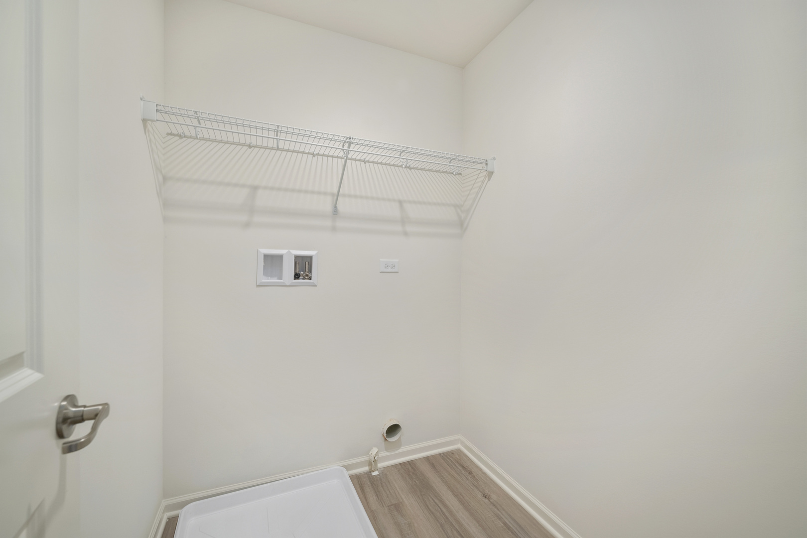 3668 Edelweiss Road Elgin, IL 60124 - Photo 17 of 23 a view of small space