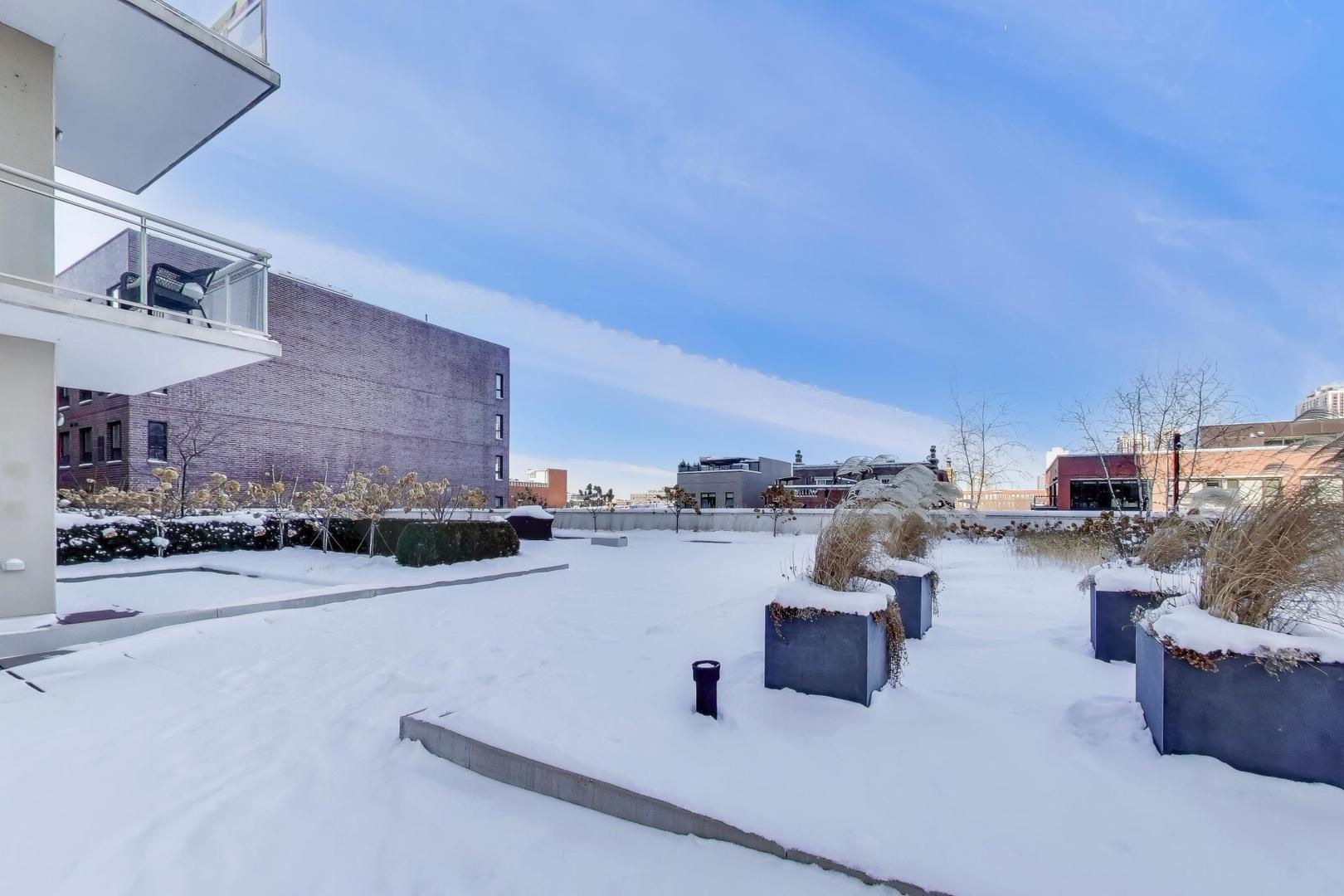 230 West Division Street, Unit 1405 Chicago, IL 60610 - Photo 24 of 27