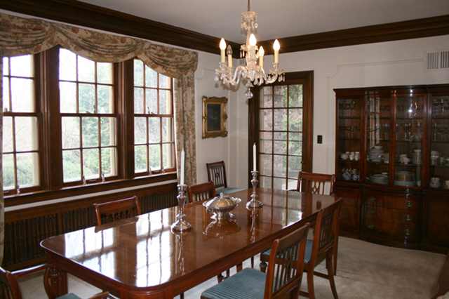 835 East Overbluff Road Spokane, WA 99203 - Photo 2 of 9 Gallery Image 2