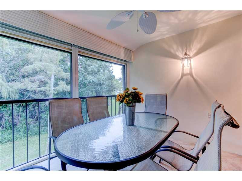 21864 Arriba Real, Unit 3H Boca Raton, FL 33433 - Photo 8 of 24 Patio/Deck.