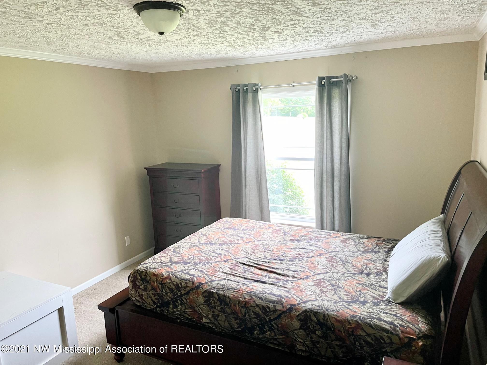 188 Watkins Road Byhalia, MS 38611 - Photo 36 of 39 3rd bedroom