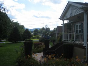 233 Warren Street Fall Branch, TN 37656 - Photo 3 of 24 Photo 3