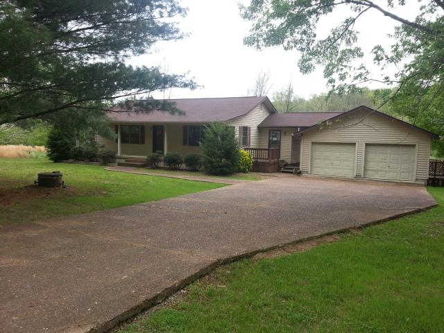 2801 Dry Ck Road Waverly, TN 37185 - Photo 1 of 20 FRONT