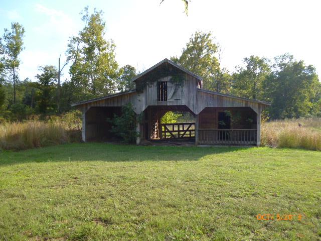 2801 Dry Ck Road Waverly, TN 37185 - Photo 16 of 20 BARN