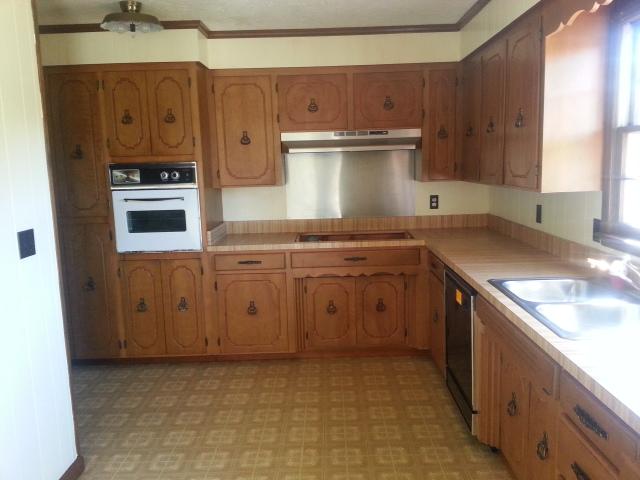 2801 Dry Ck Road Waverly, TN 37185 - Photo 9 of 20 KITCHEN