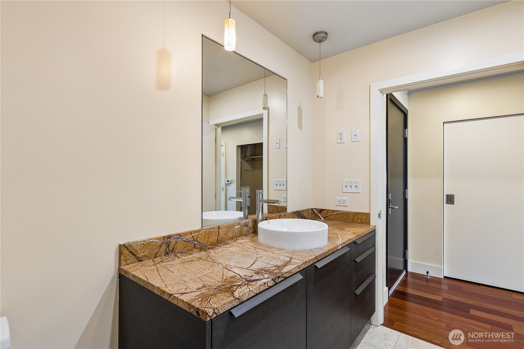 737 Olive Way, Unit 2809 Seattle, WA 98101 - Photo 15 of 31