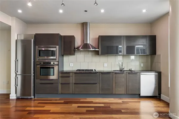$2,995 | 737 Olive Way, Unit 2809, Seattle, WA 98101