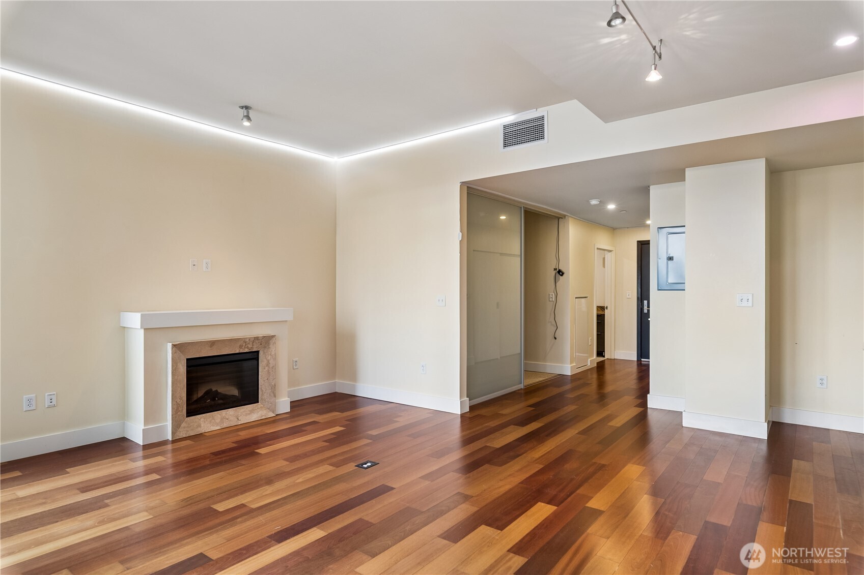 737 Olive Way, Unit 2809 Seattle, WA 98101 - Photo 5 of 31