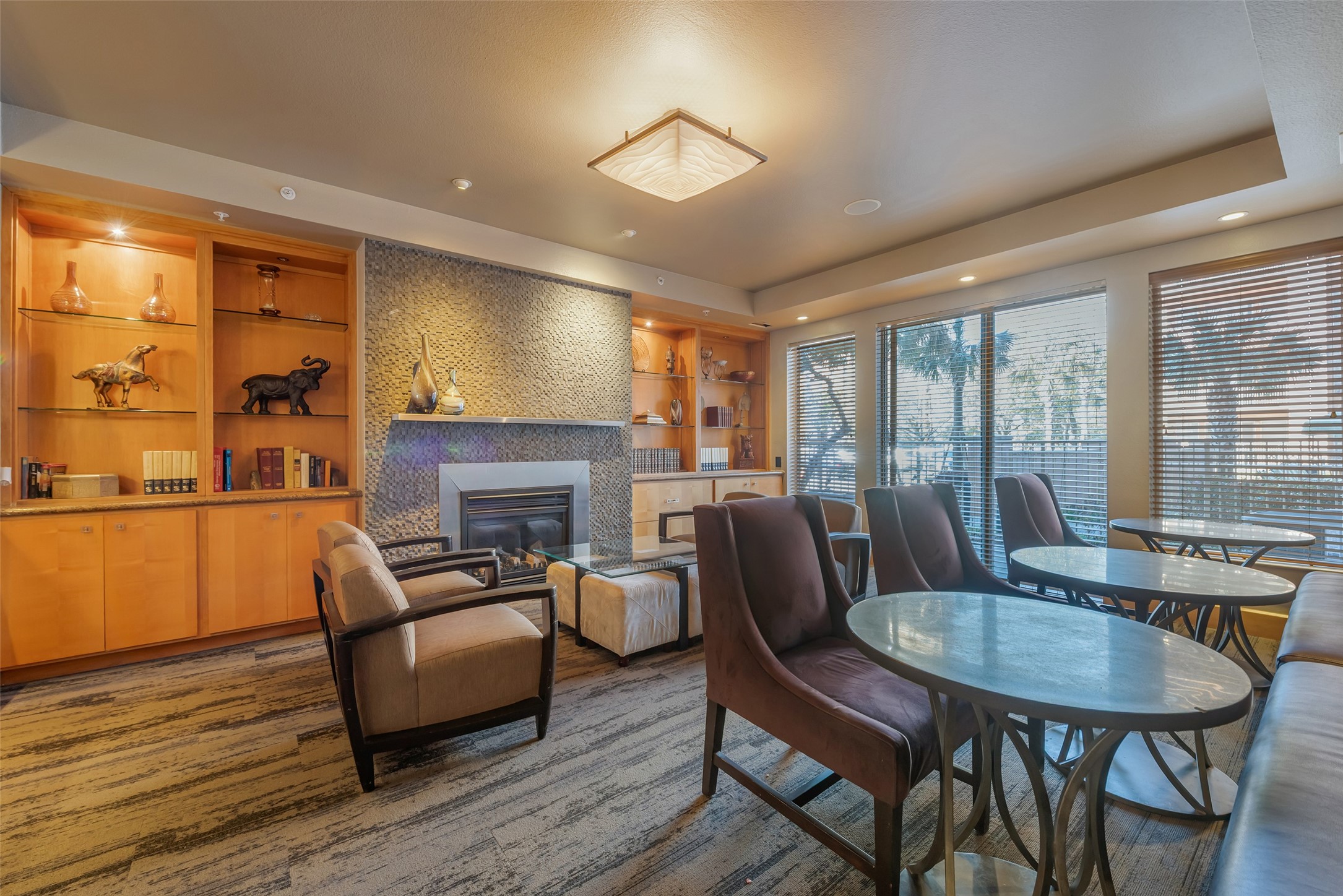 3505 Sage Road, Unit 2210 Houston, TX 77056 - Photo 33 of 40 An elegant lounge for hosting private poolside events.