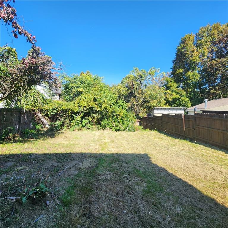 524 Cross Street Rochester, PA 15074 - Photo 3 of 20 a view of yard with green space