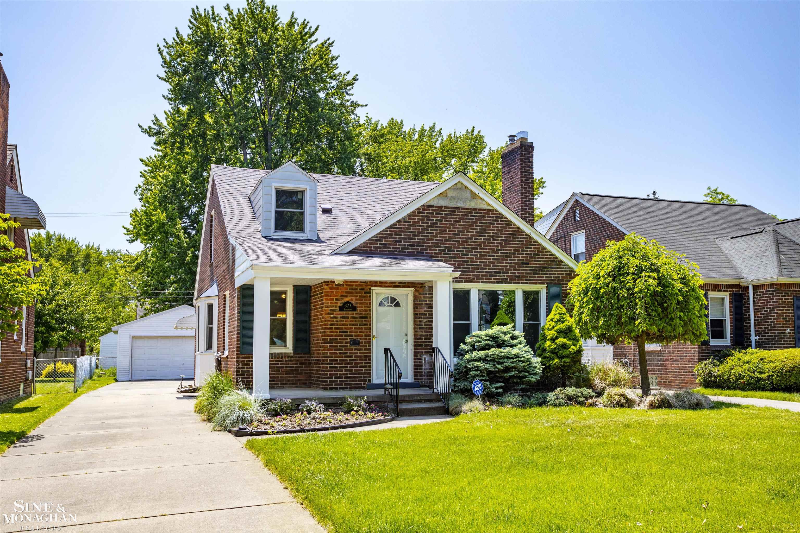 377 Ridgemont Road Grosse Pointe Farms, MI 48236 - Photo 35 of 36