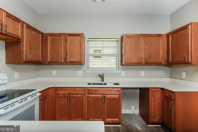 $1,940 | 4683 Highpoint Lane, College Park, GA 30349