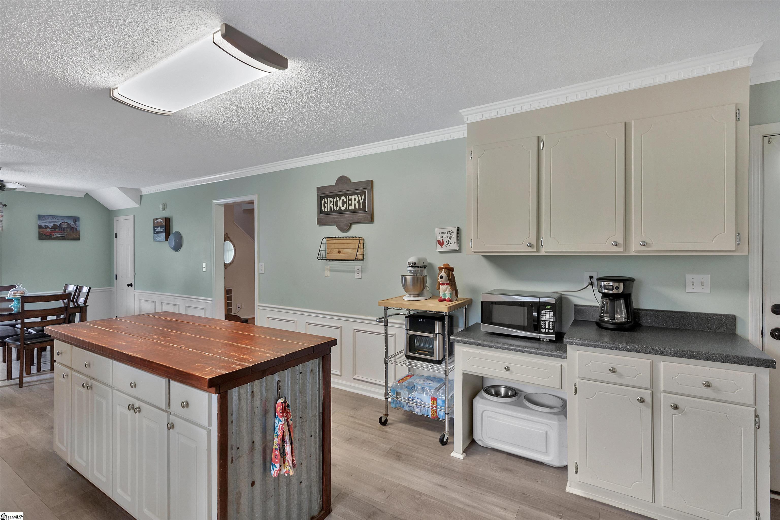 508 Hillandale Road Liberty, SC 29657 - Photo 8 of 37