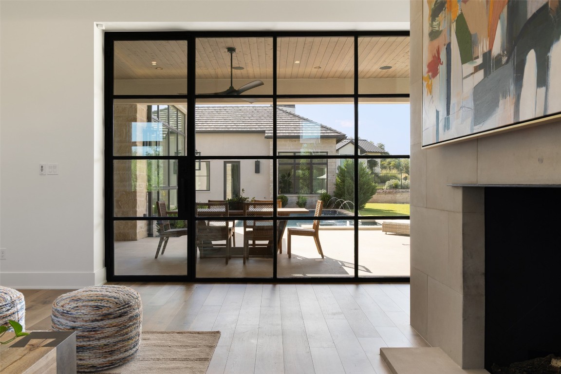 567 Delayne Drive Austin, TX 78737 - Photo 19 of 40 a view of living room with furniture