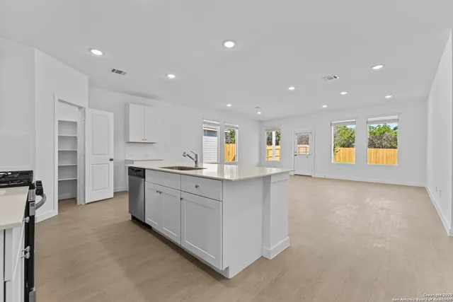 $300,000 | 14839 Taradeau, San Antonio, TX 78254