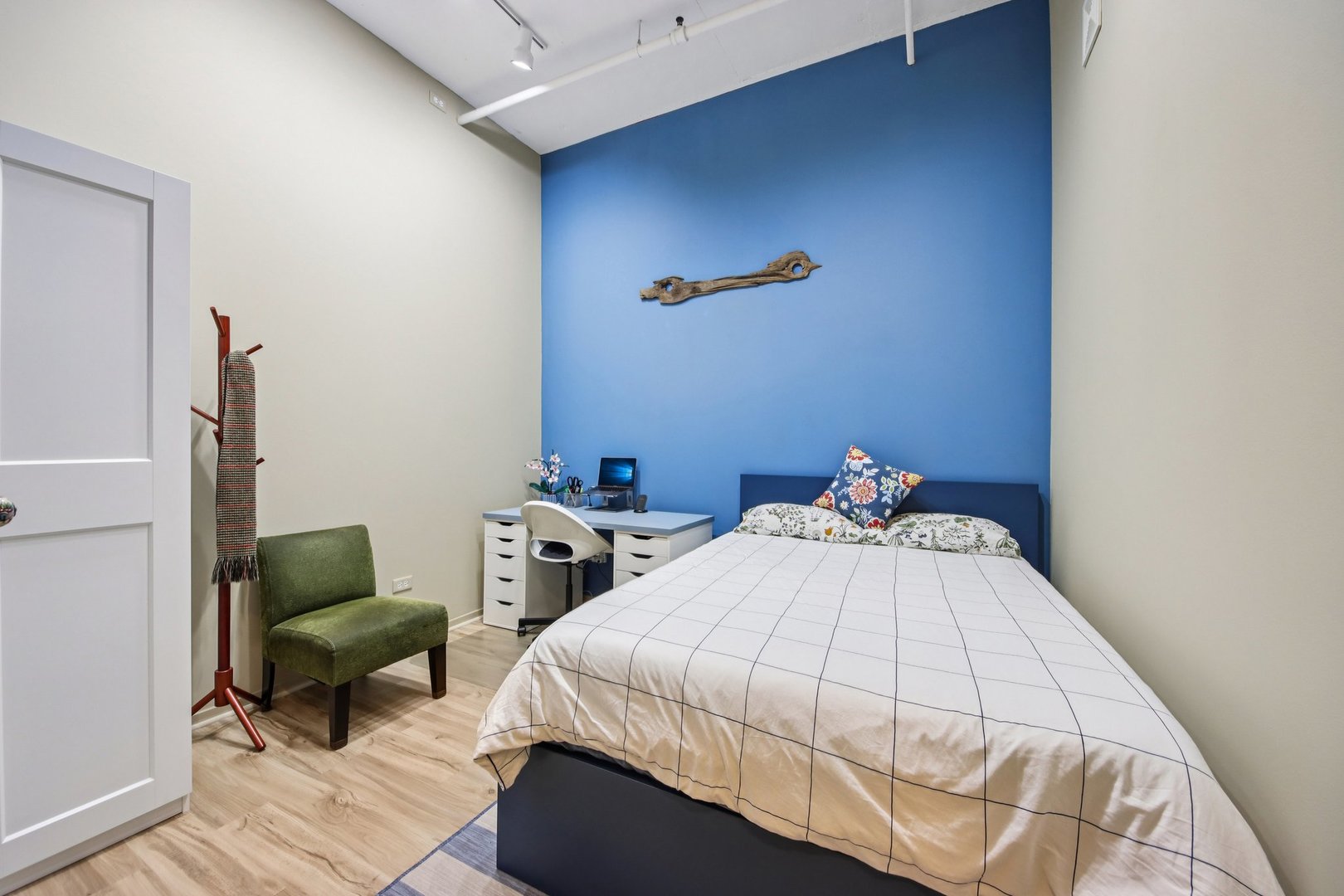 2323 West Pershing Road, Unit 228 Chicago, IL 60609 - Photo 11 of 20 Gallery Image 11