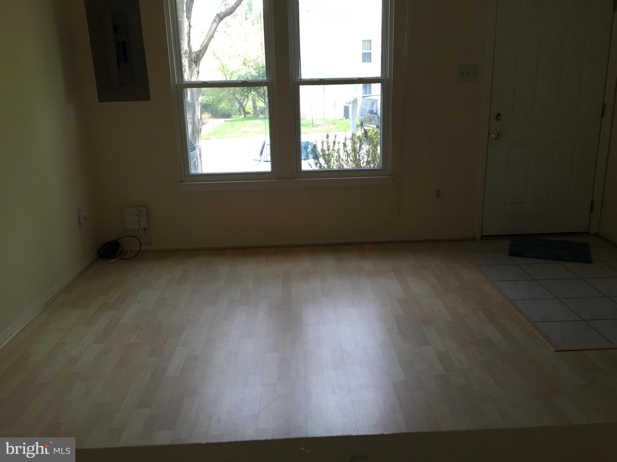 1713 Wilcox Lane Silver Spring, MD 20906 - Photo 2 of 11 Living Room