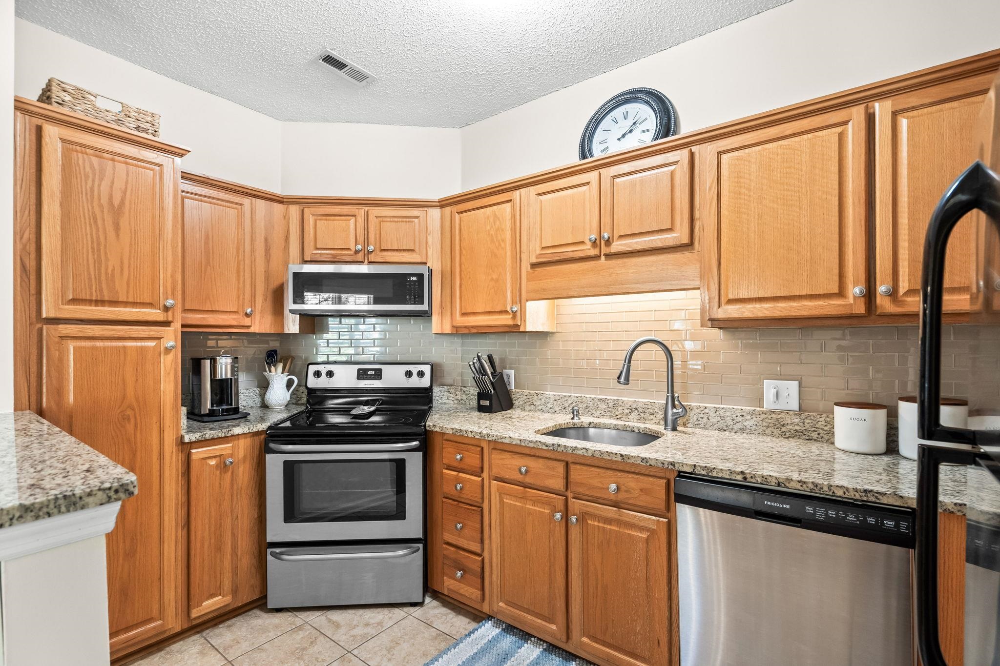 6111 Sweetwater Boulevard, Unit 11 Murrells Inlet, SC 29576 - Photo 14 of 43