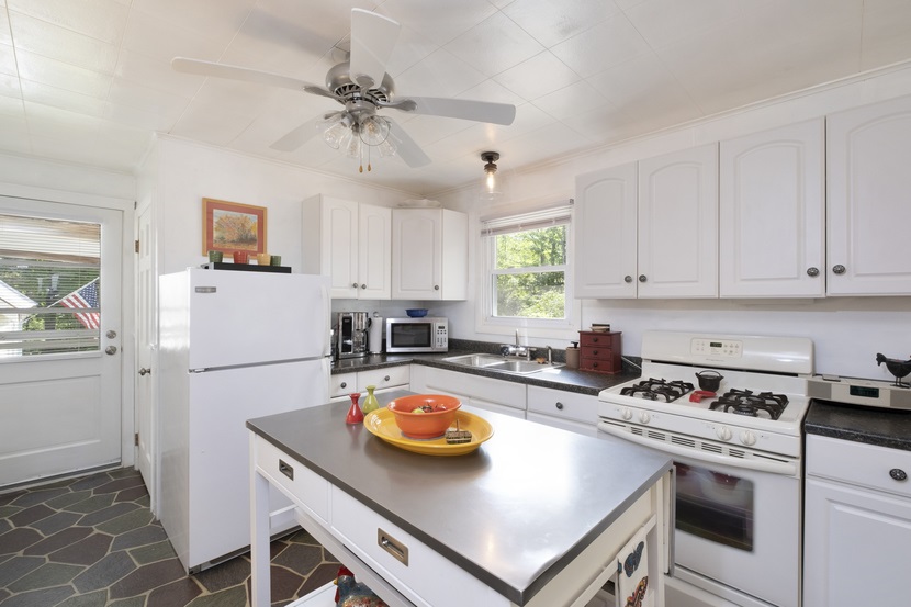 32 Old Center Harbor Road Meredith, NH 03253 - Photo 11 of 40 Gallery Image 11