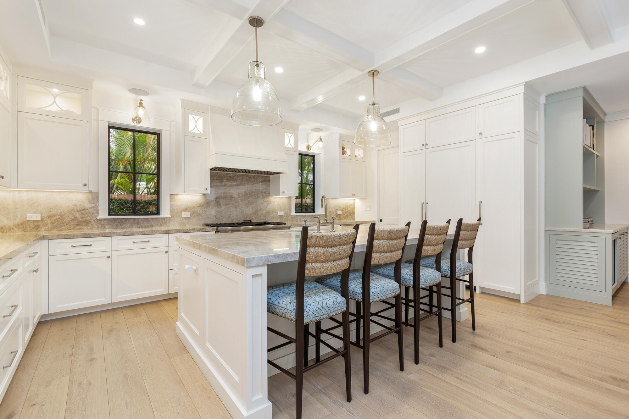 315 Avila Road West Palm Beach, FL 33405 - Photo 5 of 22 low-11