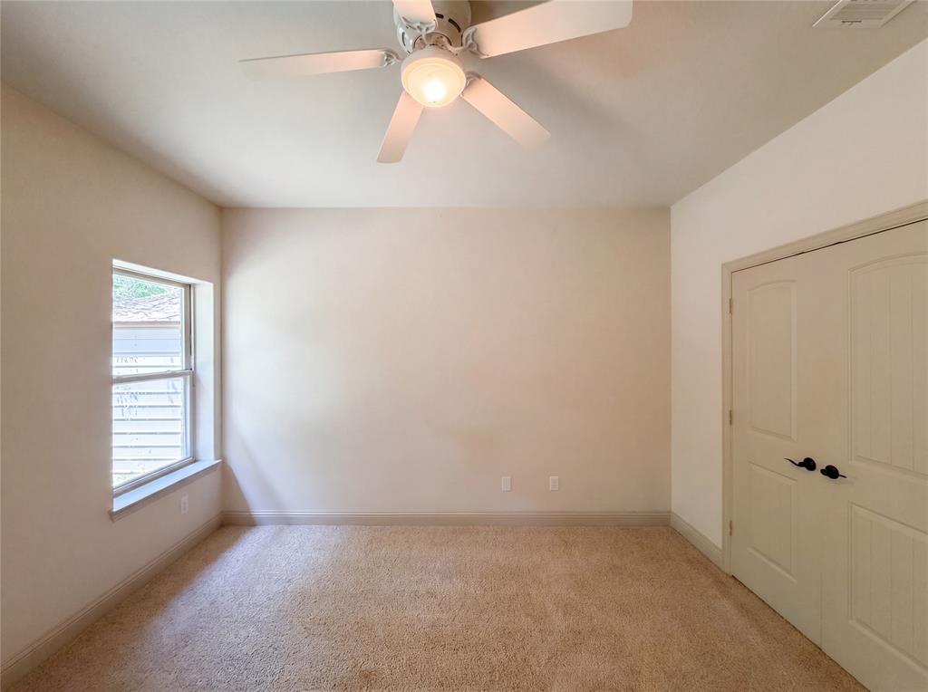 121 Rey Del Mar Circle Weatherford, TX 76085 - Photo 15 of 24