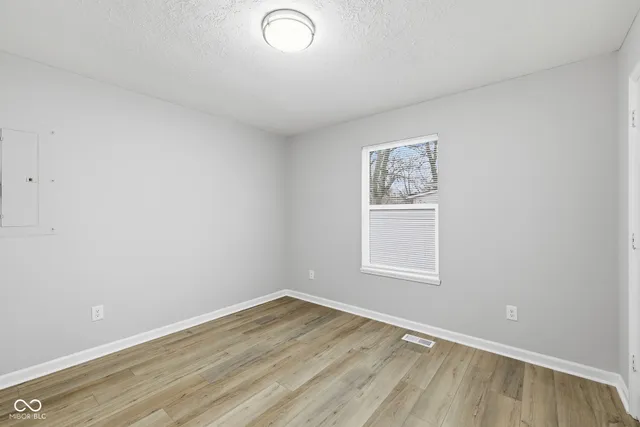 $149,900 | 561 Lynn Street, Indianapolis, IN 46222