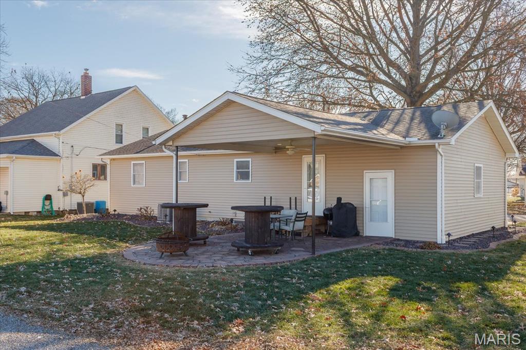 907 North 3rd Street Breese, IL 62230 - Photo 29 of 48