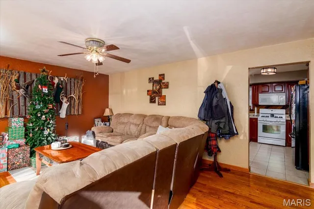 $189,000 | 907 North 3rd Street, Breese, IL 62230