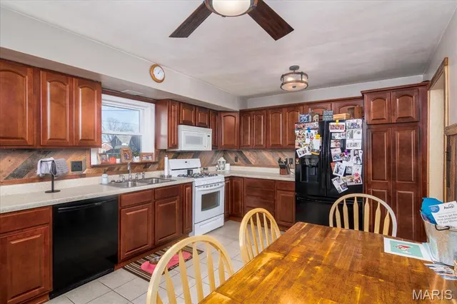 $189,000 | 907 North 3rd Street, Breese, IL 62230