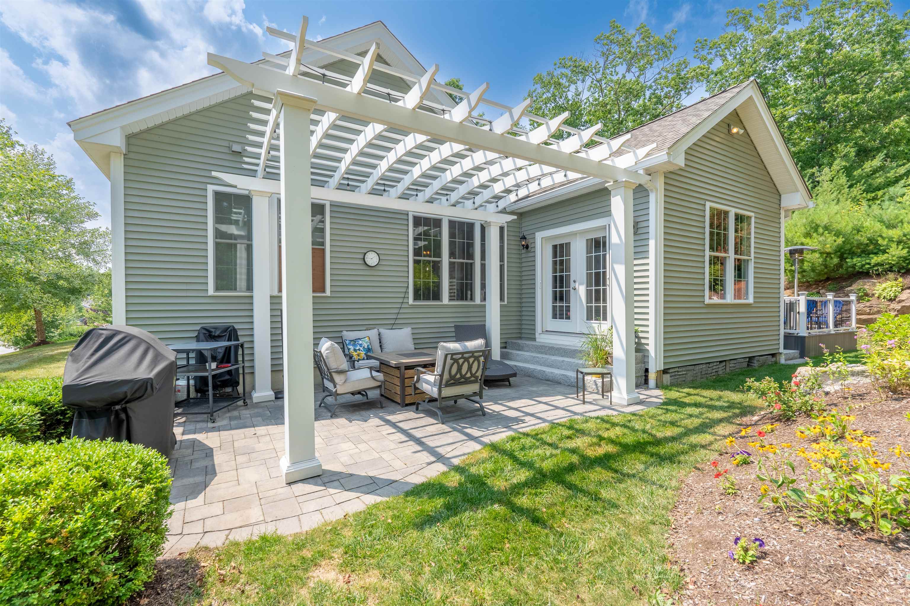 75 Springwood Way Manchester, NH 03102 - Photo 26 of 37 Gallery Image 26