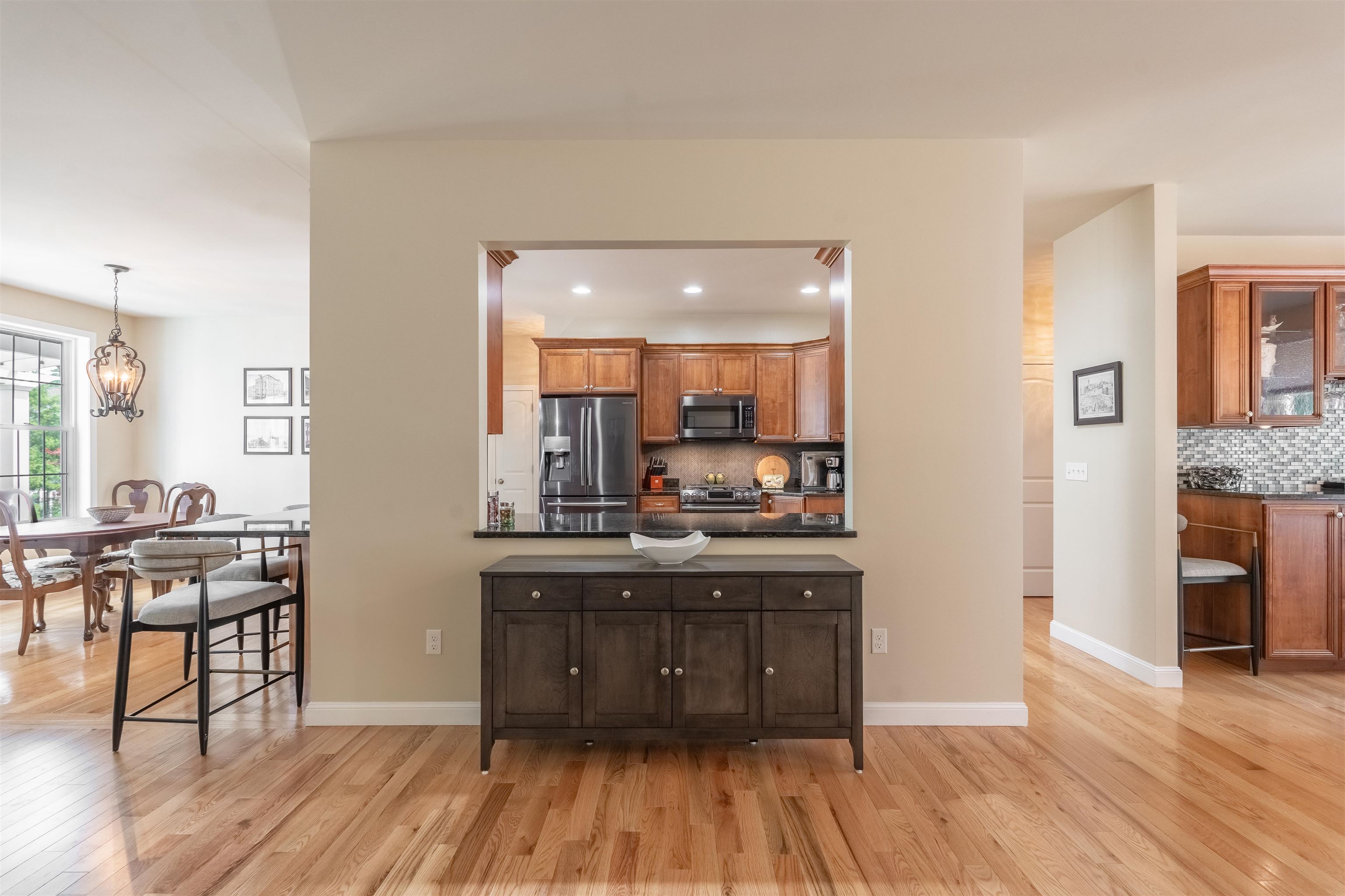 75 Springwood Way Manchester, NH 03102 - Photo 34 of 37 Gallery Image 34