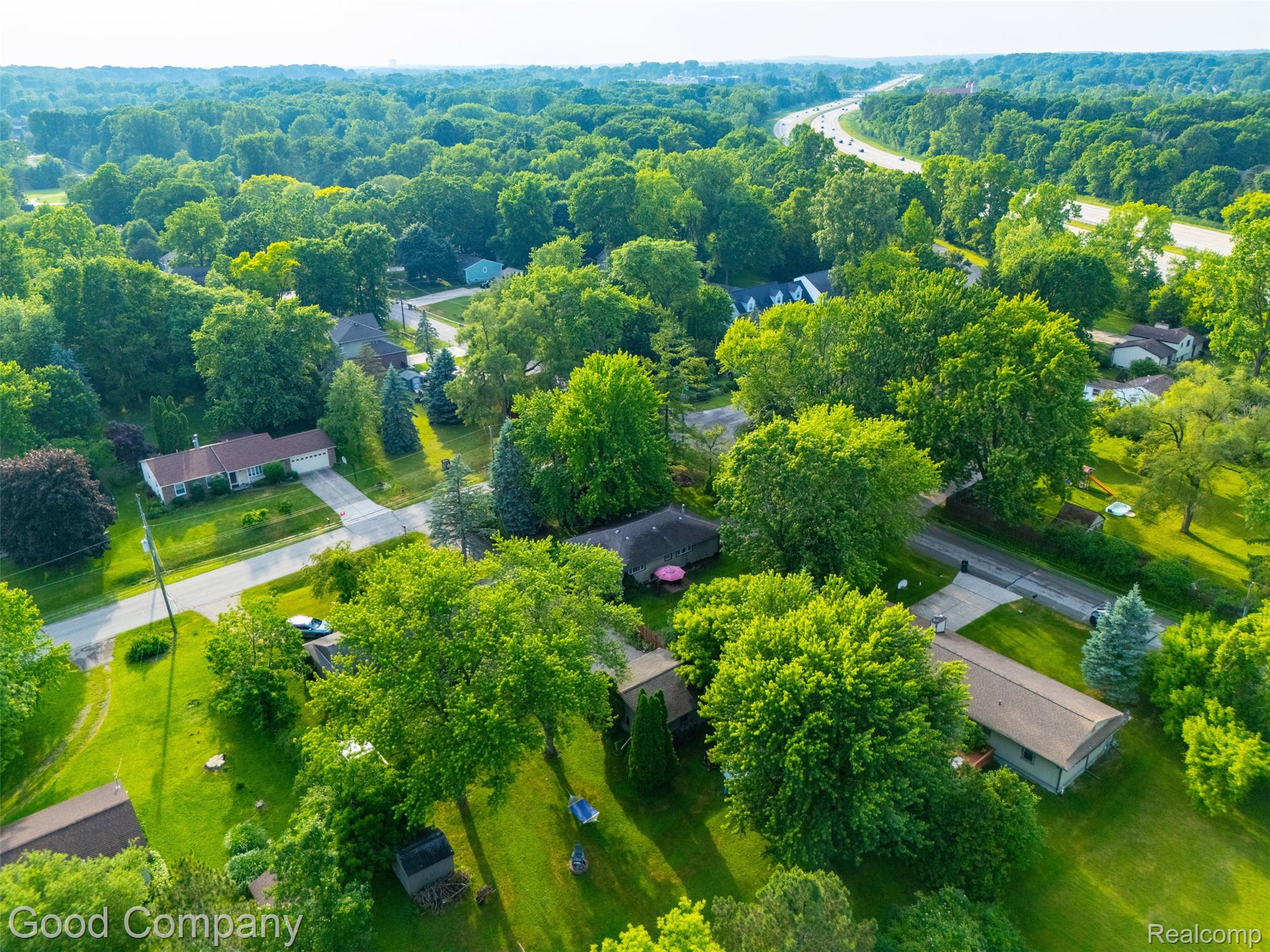 3615 Hazelton Avenue Rochester, MI 48307 - Photo 48 of 56 Aerial view