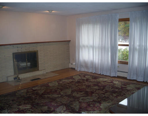 1 Lloyd Road North Reading, MA 01864 - Photo 2 of 6 Gallery Image 2