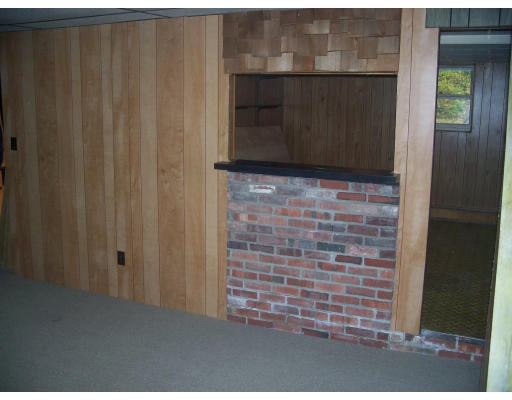 1 Lloyd Road North Reading, MA 01864 - Photo 6 of 6 Gallery Image 6