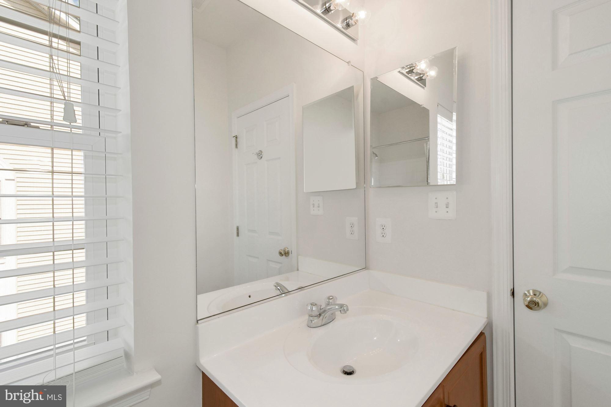 25005 Riding Center Drive Chantilly, VA 20152 - Photo 32 of 42 Gallery Image 32