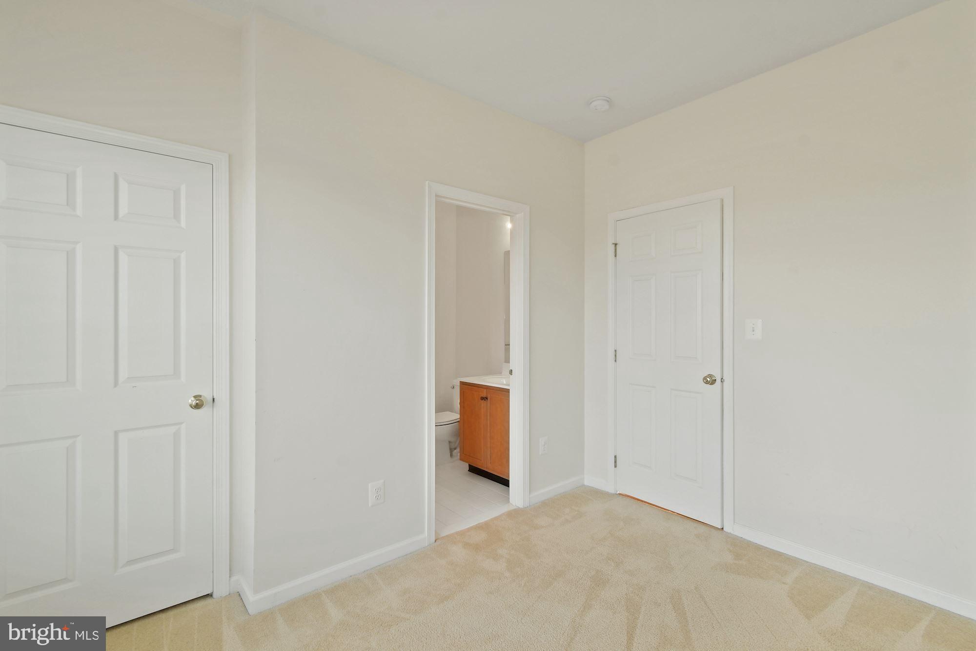 25005 Riding Center Drive Chantilly, VA 20152 - Photo 35 of 42 Gallery Image 35